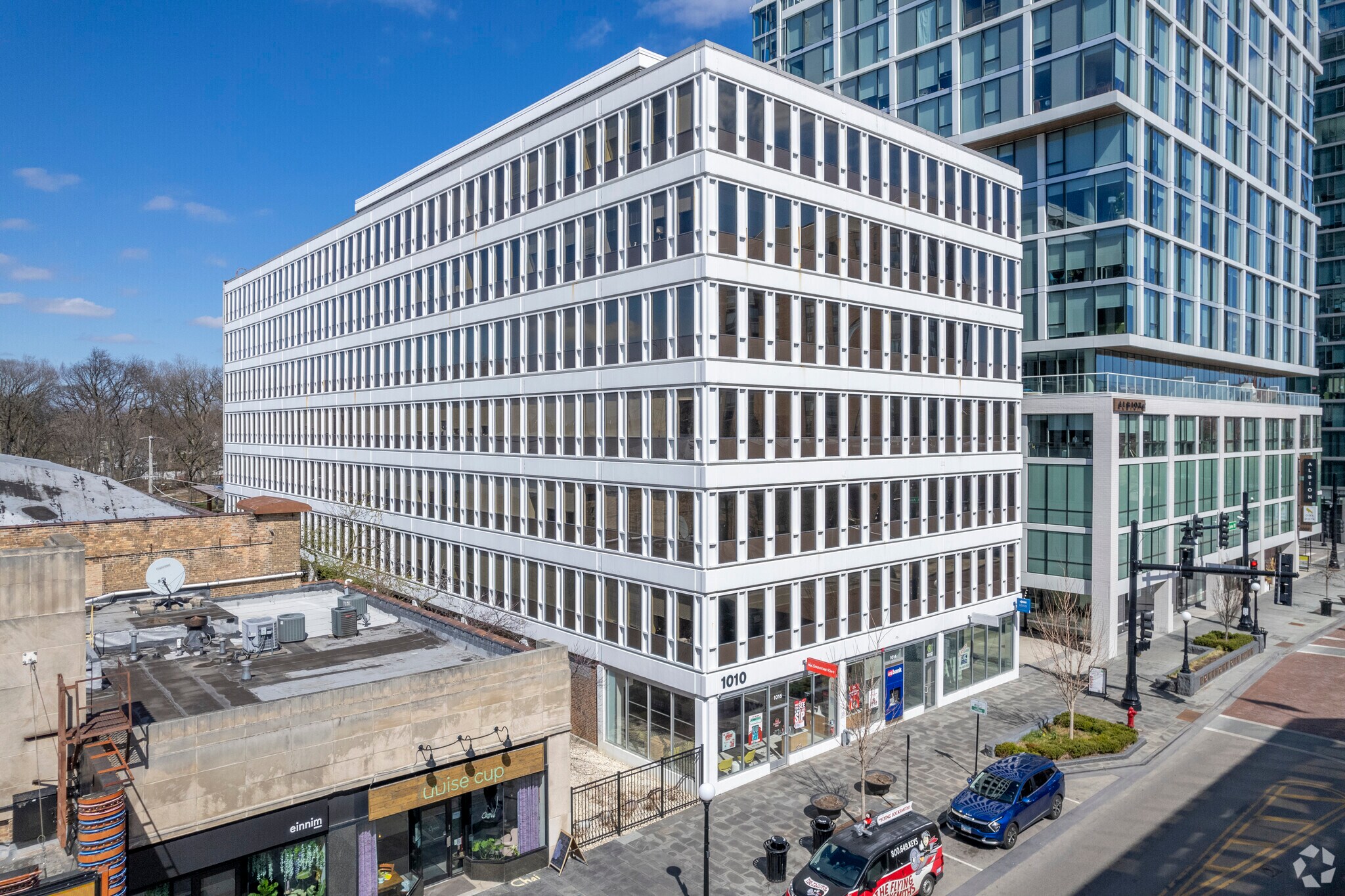 1010 Lake St, Oak Park, IL for lease Building Photo- Image 1 of 20