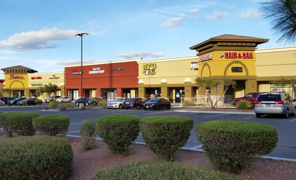 7150 S Durango Dr, Las Vegas, NV à louer - Photo du bâtiment - Image 3 de 8
