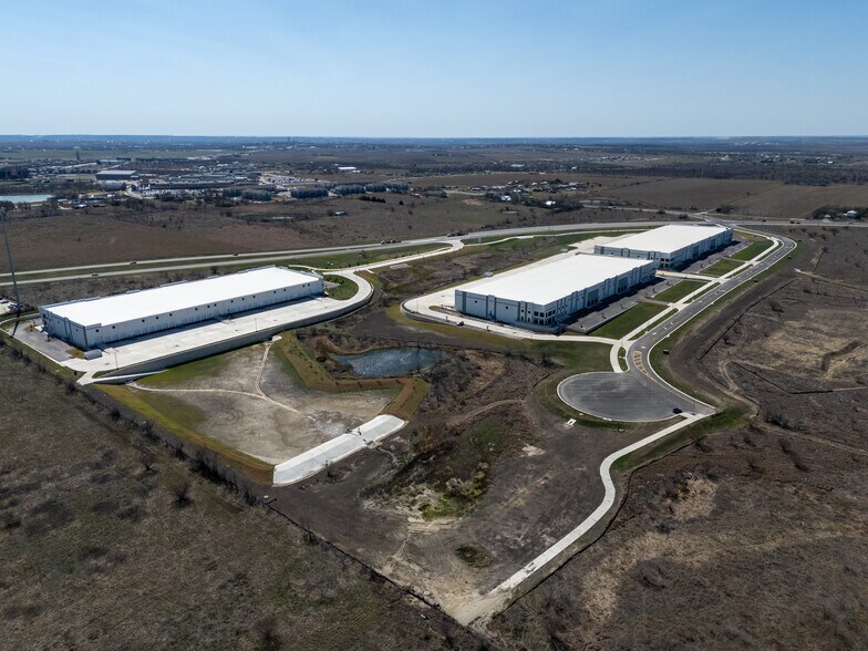 1600 E McCarty Ln, San Marcos, TX à louer - Aérien - Image 3 de 7