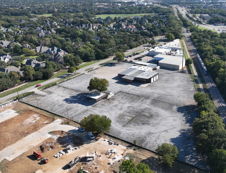1809 John McCain Rd, Colleyville, TX à louer - Photo du bâtiment - Image 1 de 3