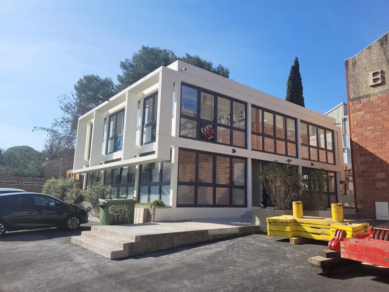 77 Rue Emmanuel Vitria, Gardanne à louer - Photo du bâtiment - Image 2 de 7