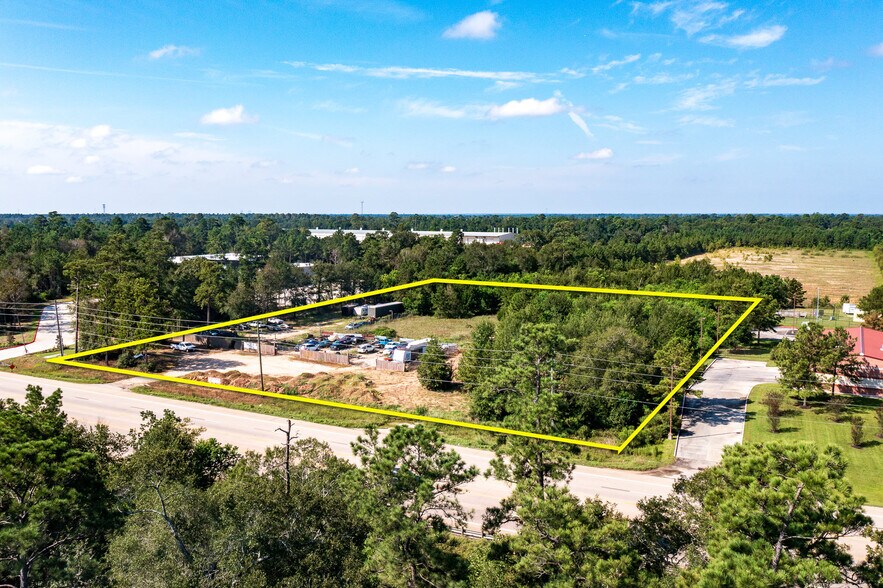 N Loop 336 E Rd, Conroe, TX à vendre - Photo du bâtiment - Image 3 de 9