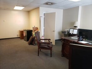 5875 Mining Ter, Jacksonville, FL for lease Interior Photo- Image 2 of 3