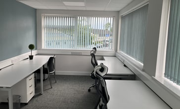 70 Wilton Rd, Grimsby for lease Interior Photo- Image 2 of 4