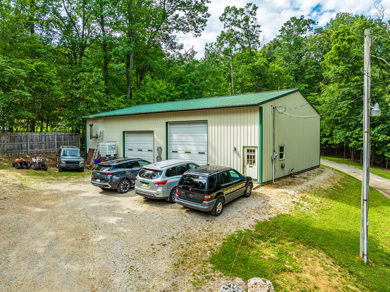 1233 Glatco Lodge Rd, Hanover, PA à vendre - Photo principale - Image 1 de 12