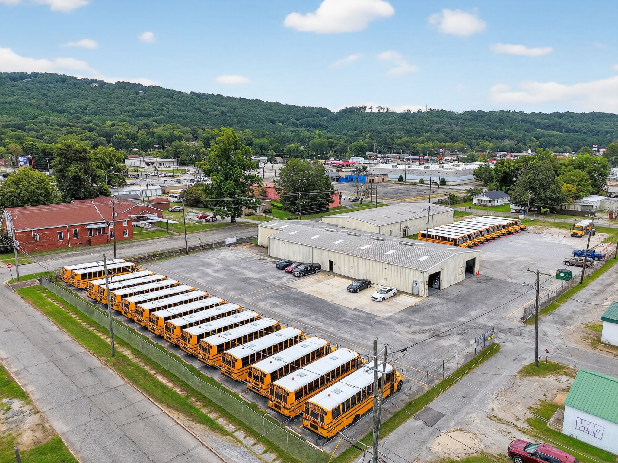 512 S Wilmer Ave, Anniston, AL for sale Primary Photo- Image 1 of 37