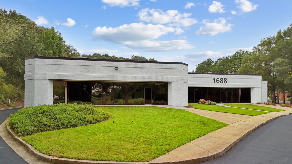 1688 Phoenix Pky, College Park, GA à vendre - Photo du bâtiment - Image 3 de 6