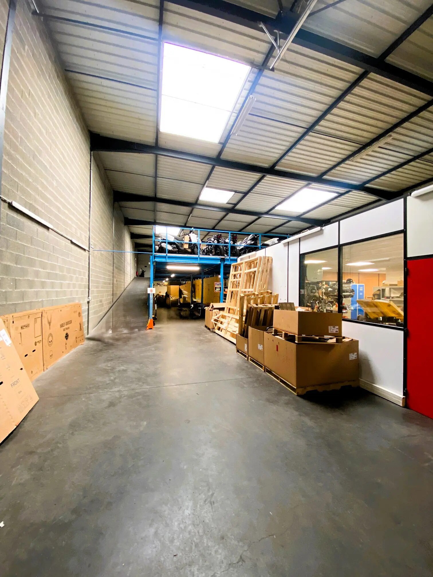 Flex in Brignais for sale Interior Photo- Image 1 of 3