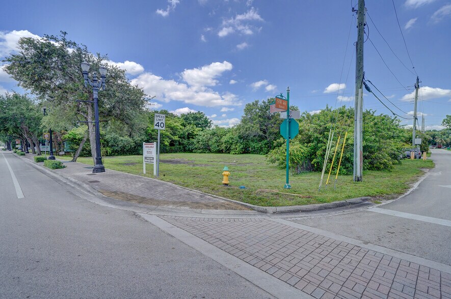 6404 SW 46th St, Davie, FL à vendre - Photo du bâtiment - Image 2 de 15