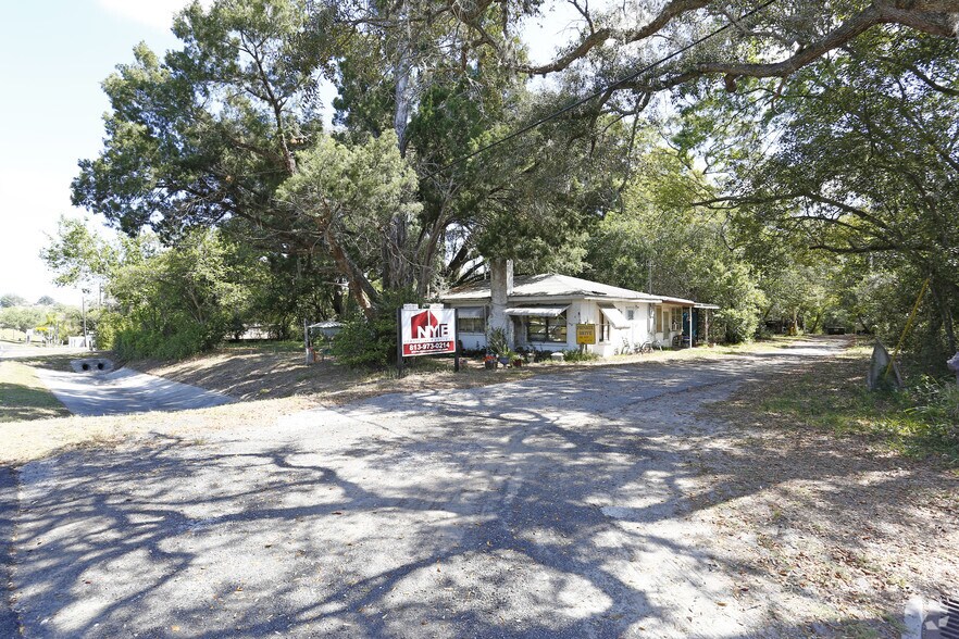 8044 Gall Blvd, Zephyrhills, FL à vendre - Photo du bâtiment - Image 2 de 3