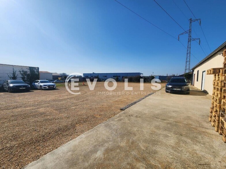 4 Za Les Quatre Vies, Frontonas à louer - Photo du bâtiment - Image 2 de 22