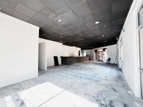 4045 W Figarden Dr, Fresno, CA for lease Interior Photo- Image 1 of 5