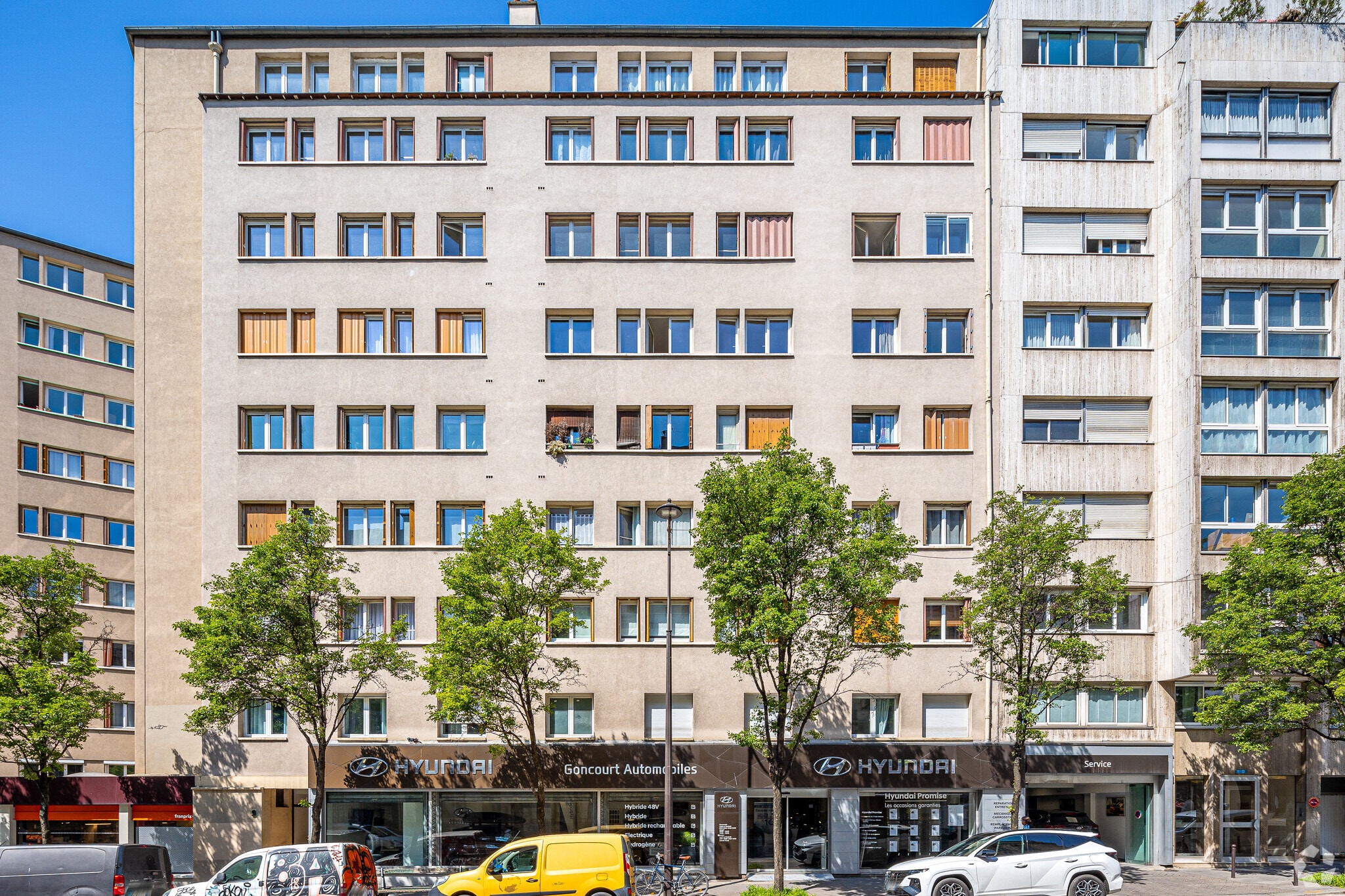 9 Avenue Claude Vellefaux, Paris for lease Primary Photo- Image 1 of 3