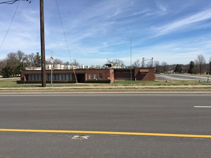 1020 Hustonville Rd, Danville, KY à vendre - Photo du bâtiment - Image 2 de 14