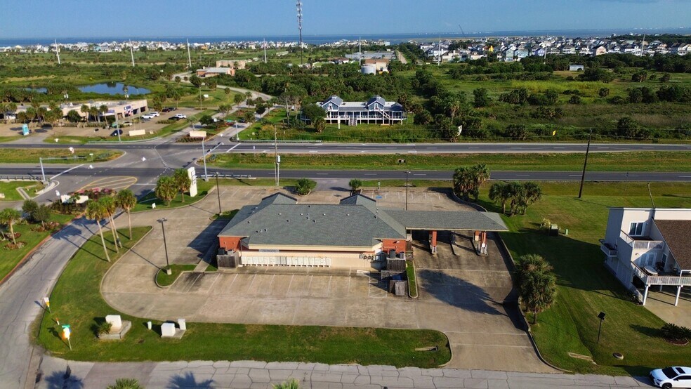 13655 FM 3005 Rd, Galveston, TX à vendre - Photo du bâtiment - Image 2 de 10