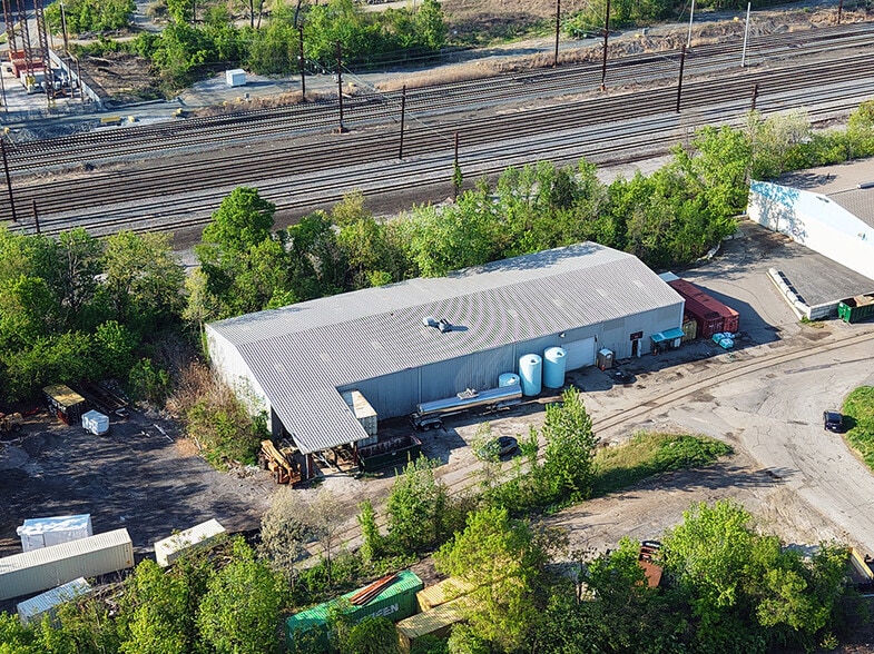 7590 Rolling Mill Rd, Baltimore, MD for sale - Building Photo - Image 2 of 5