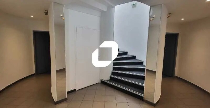 Office in Mérignac for lease - Interior Photo - Image 3 of 7