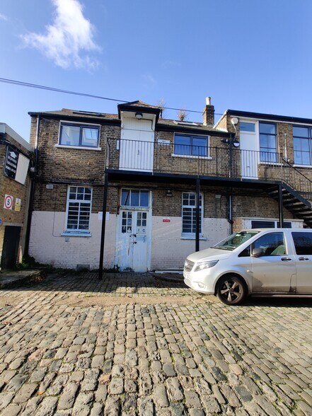 36-38 Peckham Rd, Londres à louer - Photo du bâtiment - Image 1 de 1
