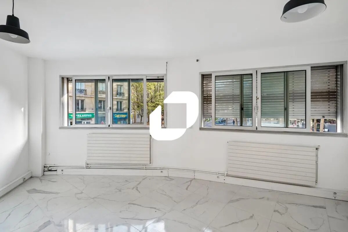 45 Rue Saint-Lambert, Paris for lease Interior Photo- Image 1 of 16