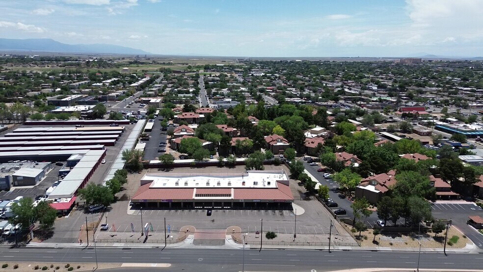 7226 Central Ave, Albuquerque, NM à vendre - Photo du bâtiment - Image 3 de 14