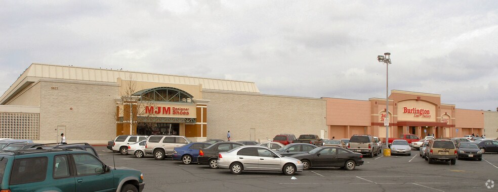 5601 Florin Rd, Sacramento, CA à louer - Photo du bâtiment - Image 2 de 9