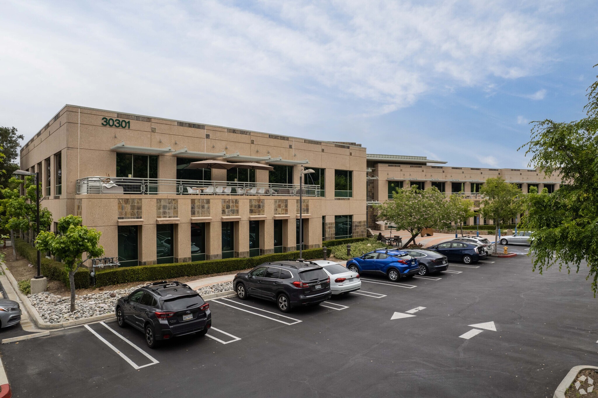 30301 Agoura Rd, Agoura Hills, CA for lease Building Photo- Image 1 of 8