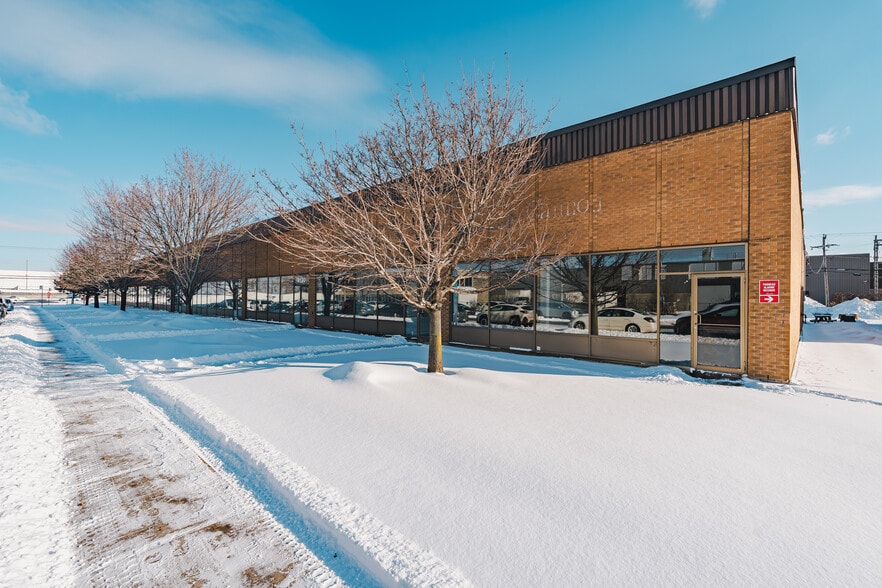 4060-4150 Rue Seré, Saint-Laurent, QC for lease - Building Photo - Image 2 of 3