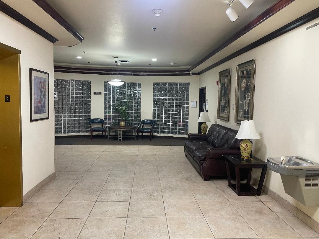 5440 W Sahara Ave, Las Vegas, NV for sale Interior Photo- Image 1 of 5