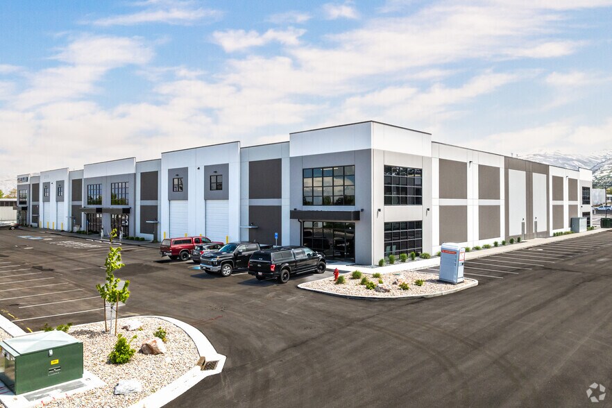 2119 S 1200 W, Woods Cross, UT for sale - Building Photo - Image 2 of 7