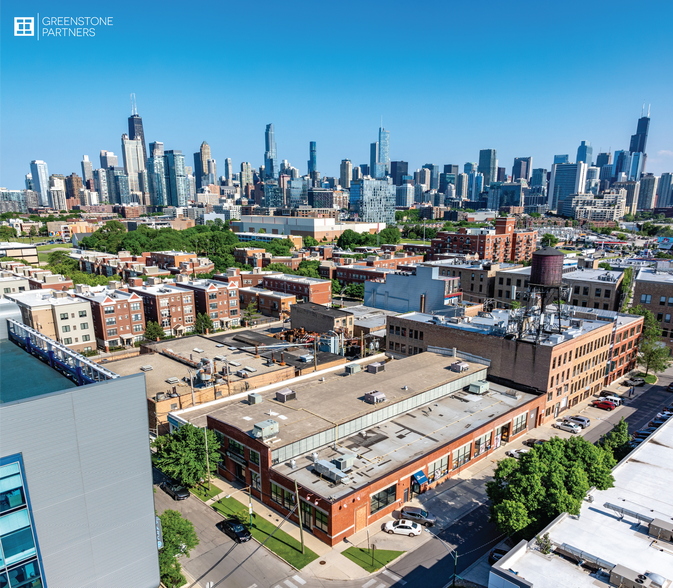 819-823 W Eastman St, Chicago, IL for sale - Building Photo - Image 2 of 6