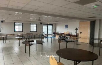 Industrial in Miribel for lease Interior Photo- Image 1 of 3