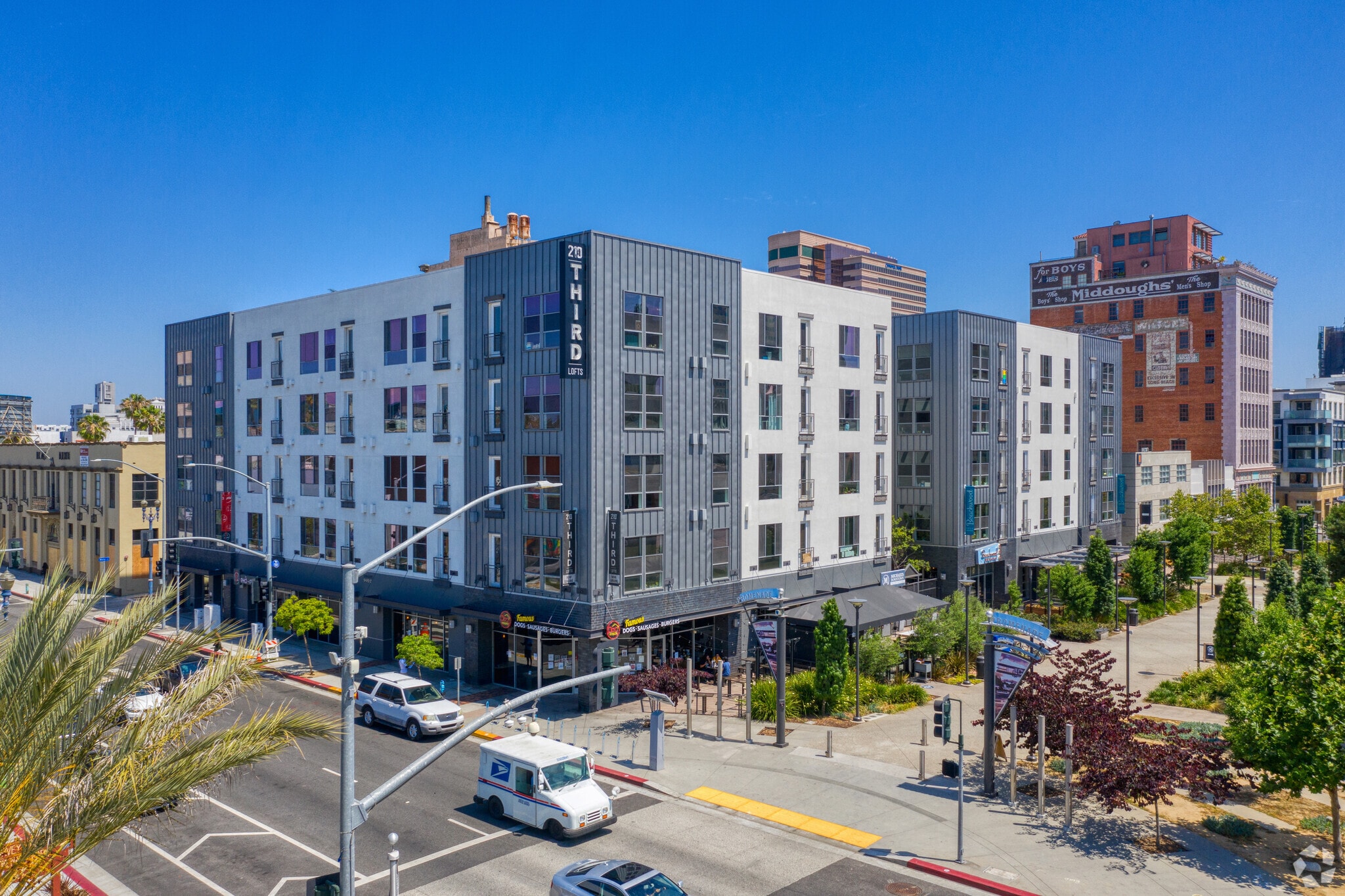 210 E 3rd St, Long Beach, CA for lease Primary Photo- Image 1 of 7