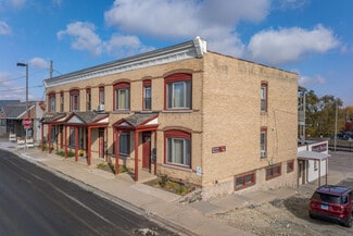 Plus de détails pour 130 Washington St, Woodstock, IL - Multi-résidentiel à vendre