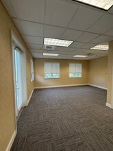 11450 SE Dixie Hwy, Hobe Sound, FL for lease Interior Photo- Image 1 of 11
