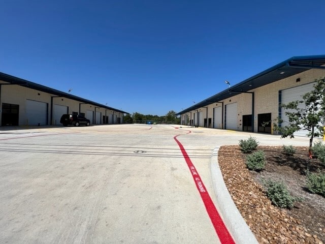 13215 Judson Rd, San Antonio, TX for lease - Building Photo - Image 2 of 17