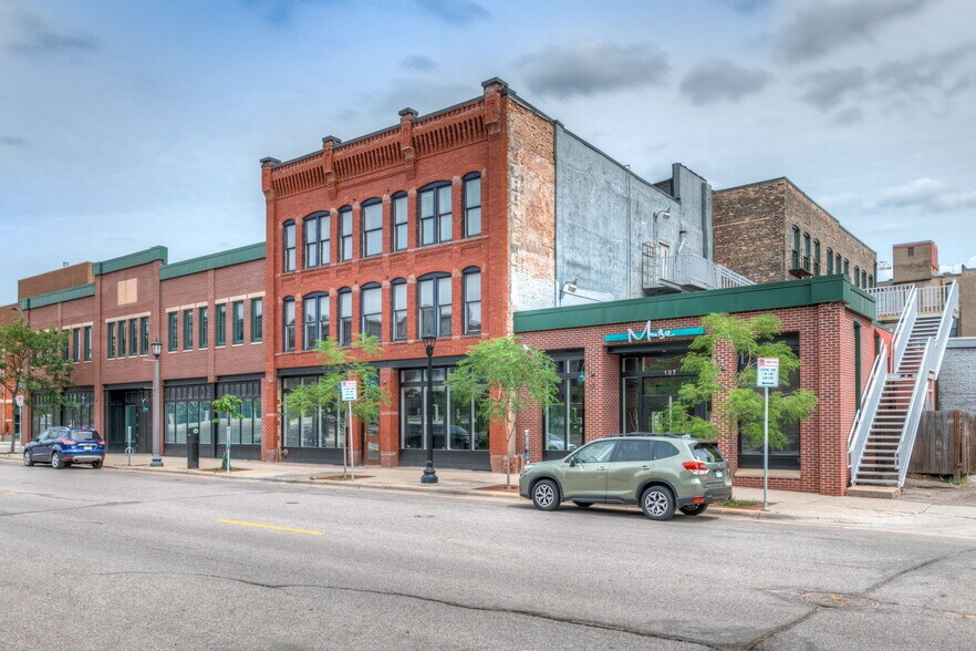 107 N 3rd Ave, Minneapolis, MN à louer - Photo du bâtiment - Image 2 de 51