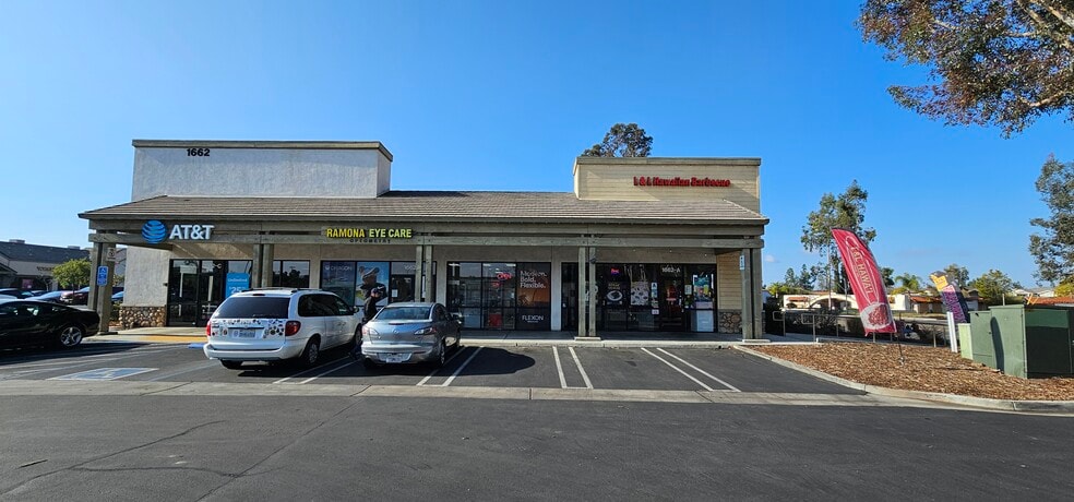 1662 Main St, Ramona, CA for lease - Building Photo - Image 1 of 3