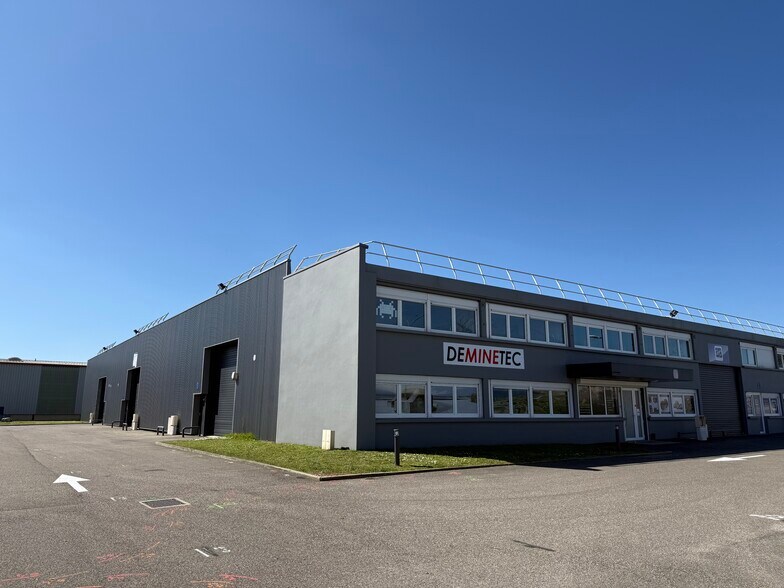 9 Avenue Du Maréchal De Lattre De Tassigny, Meyzieu for lease - Building Photo - Image 3 of 20