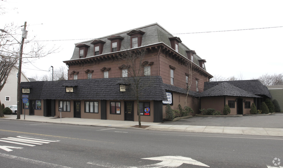 287-297 Main St, Metuchen, NJ for lease - Building Photo - Image 1 of 5