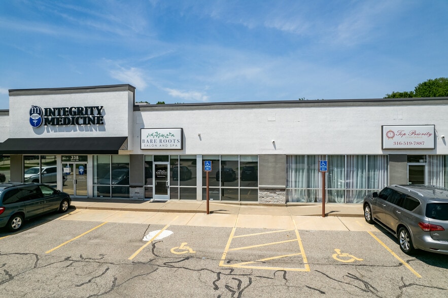 338 S Andover Rd, Andover, KS à louer - Photo du bâtiment - Image 2 de 18