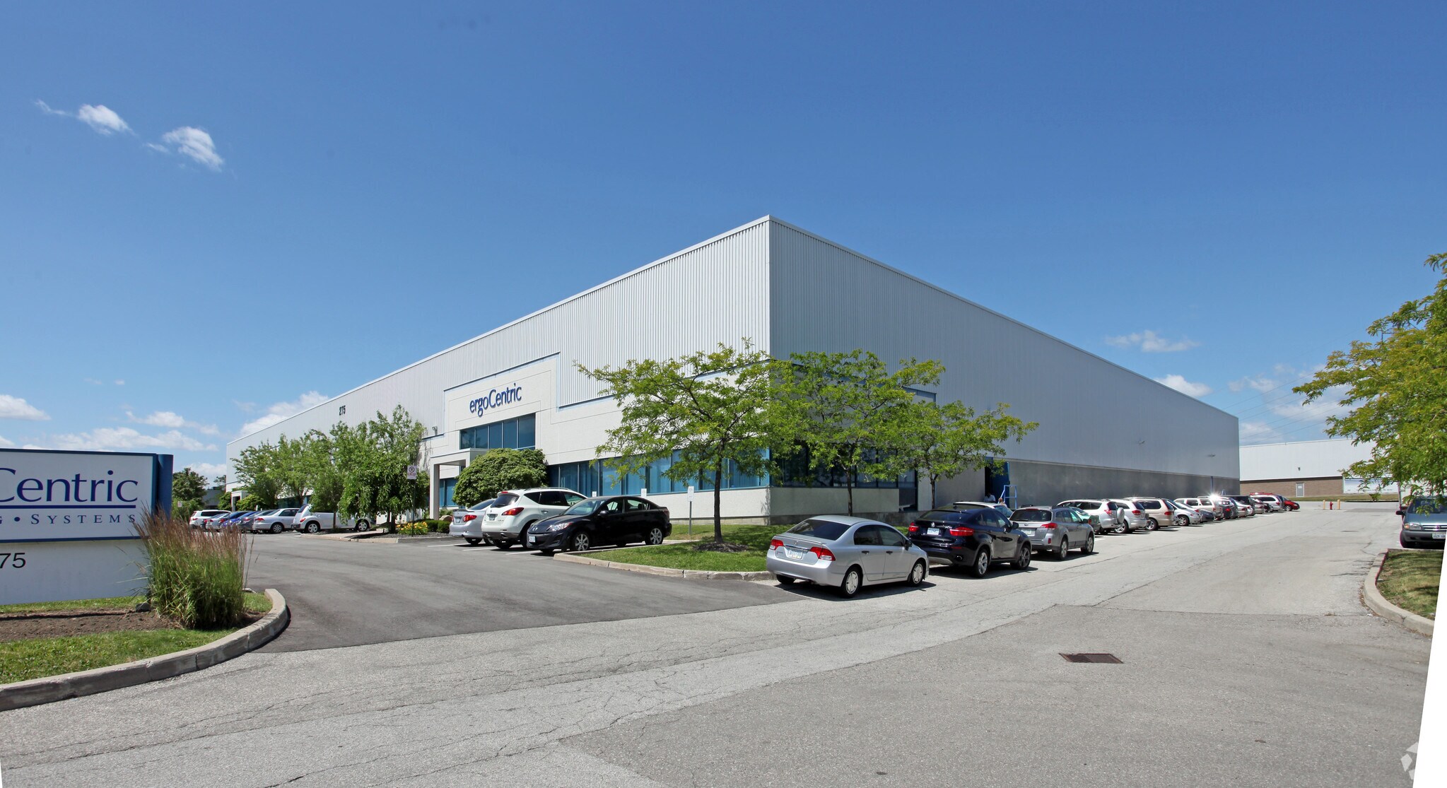 275 Superior Blvd, Mississauga, ON à vendre Photo principale- Image 1 de 1