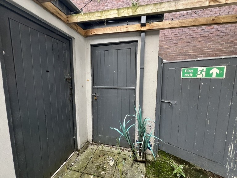 57 King St, Carmarthen for lease - Building Photo - Image 3 of 4