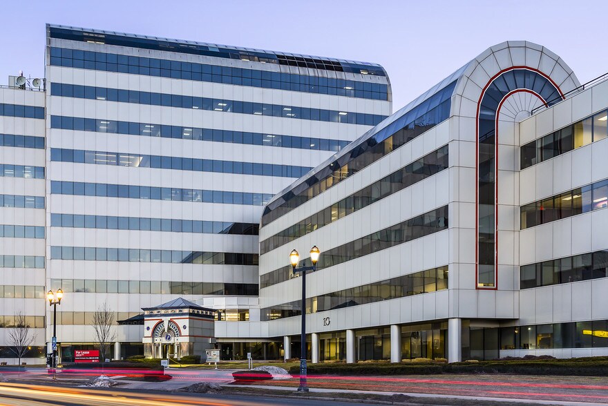 10 Columbus Blvd, Hartford, CT à louer - Photo du bâtiment - Image 3 de 6