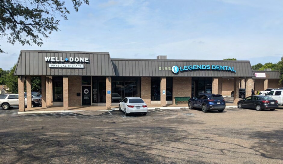 2000-2098 N Valley Mills Dr, Waco, TX for lease - Building Photo - Image 2 of 2