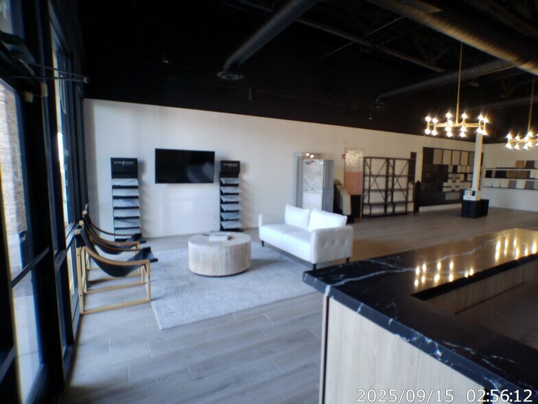 1433 E Williams Field Rd, Gilbert, AZ à louer - Photo du bâtiment - Image 2 de 4