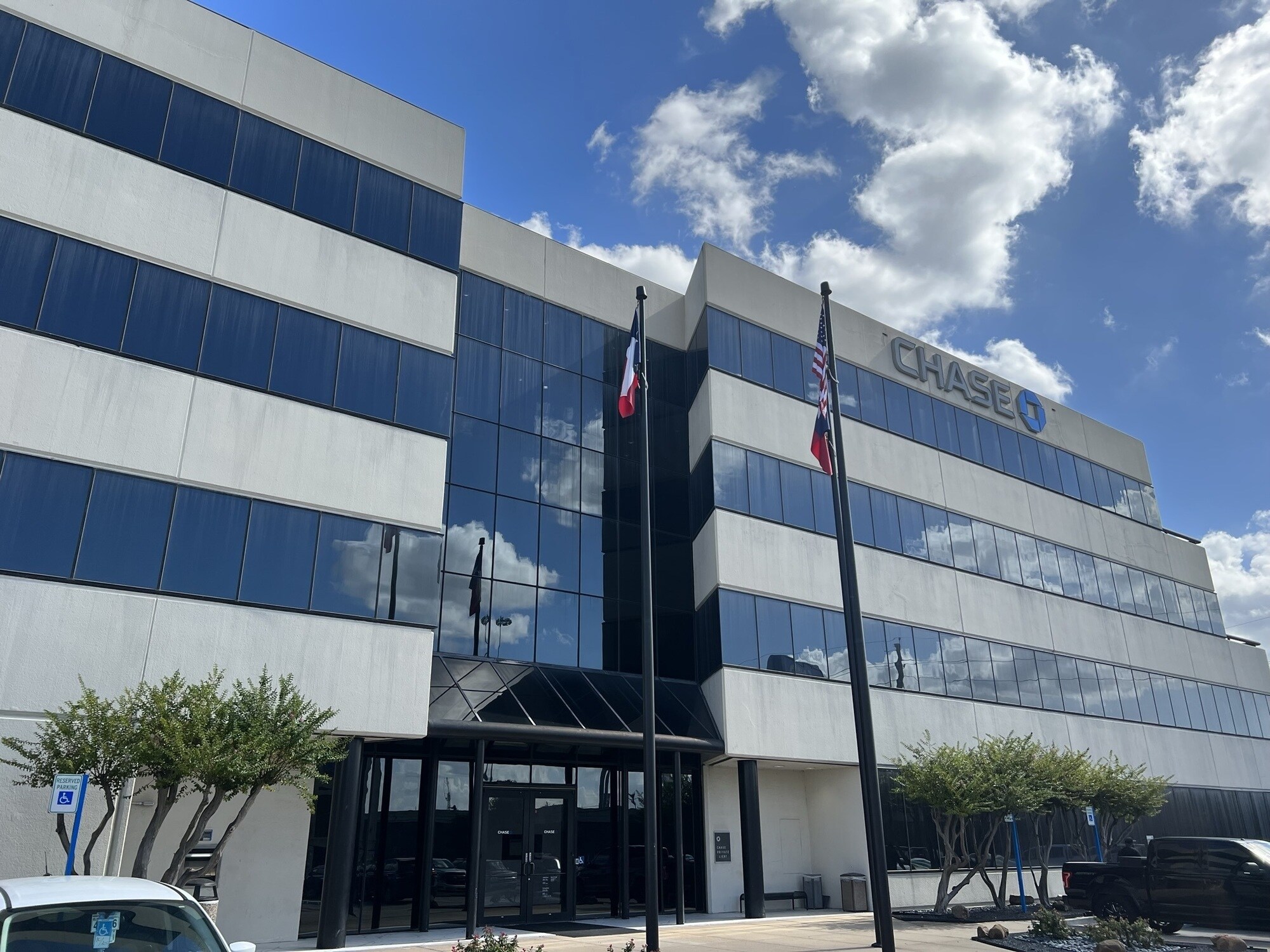 19747 N US 59 Hwy, Humble, TX à louer Photo du bâtiment- Image 1 de 11