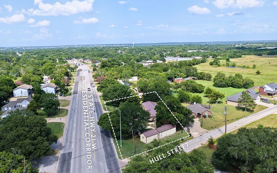 1707 State Highway 21 W, Caldwell, TX à vendre - Photo du bâtiment - Image 2 de 18