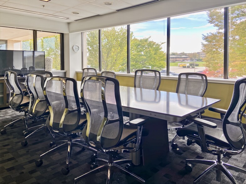 325 Sentry Pky W, Blue Bell, PA for lease - Interior Photo - Image 3 of 19