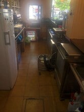 Commerce de détail dans Humanes de Madrid, Madrid à louer Photo intérieure- Image 2 de 4