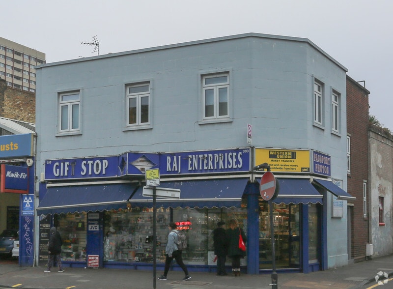393 Bethnal Green Rd, London for sale - Primary Photo - Image 1 of 5